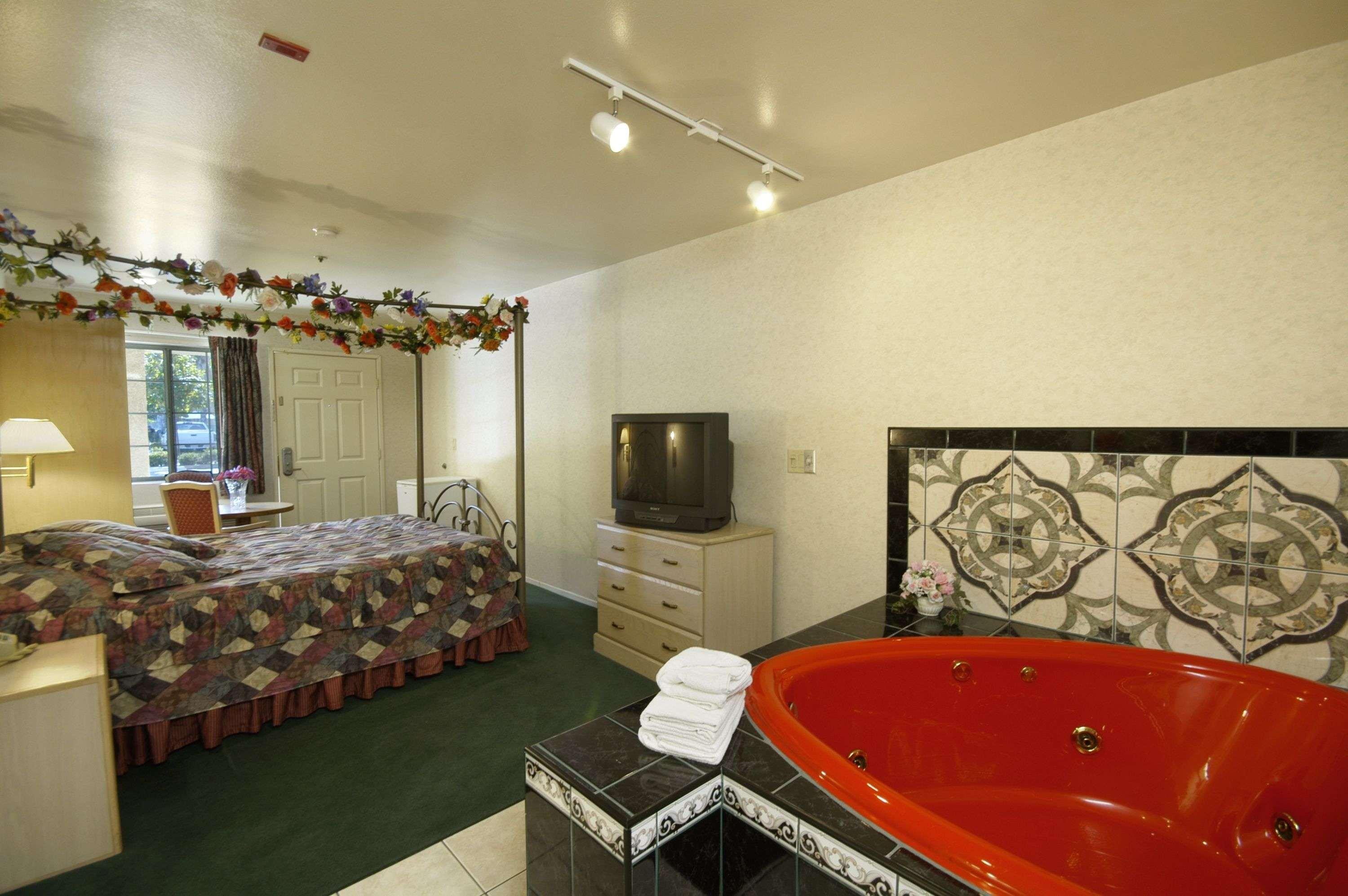 Days Inn By Wyndham Riverside Tyler Mall חדר תמונה